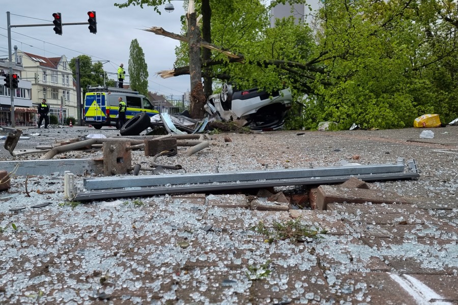 Hannover: Verfolgungsfahrt endet mit Schwerverletzten! 