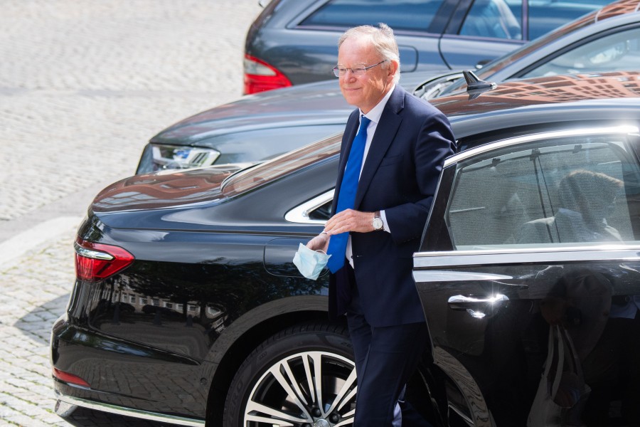 Stephan Weil (SPD), Ministerpräsident von Niedersachsen, ist nach wie vor für ein Tempolimit auf Autobahnen. (Archivbild)