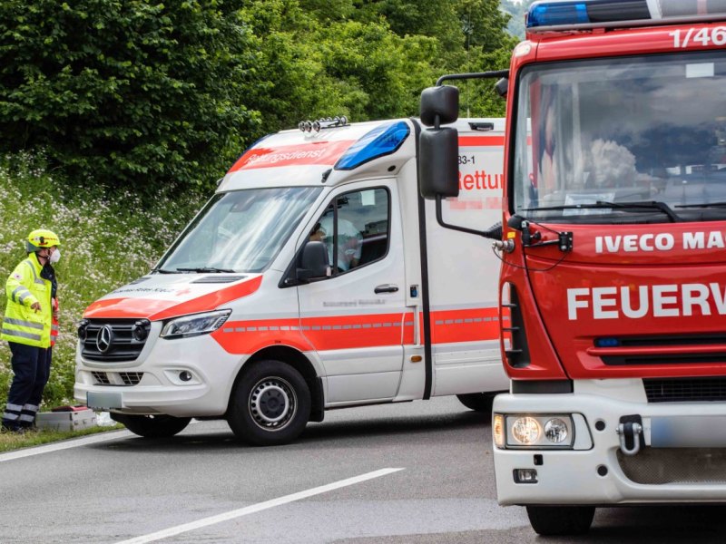 unfall rettungswagen bundessraße weyhausen gifhorn