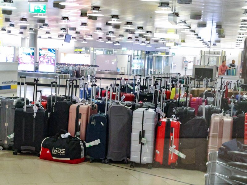 Flughafen Hannover Koffer
