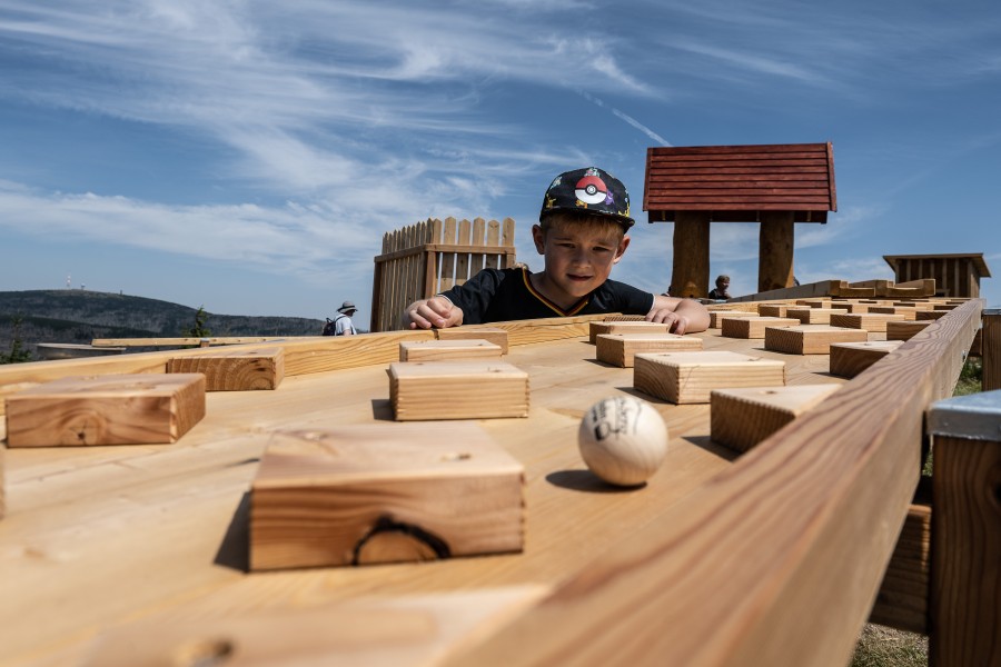 Die Holzmurmelbahn auf dem Wurmberg.