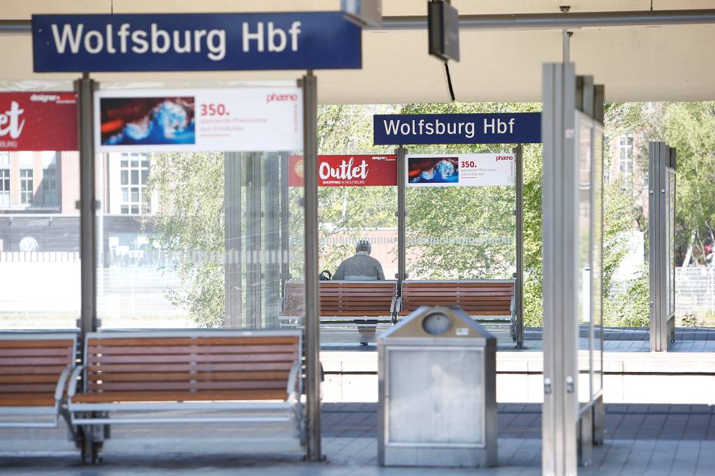 Wolfsburger Hauptbahnhof Bahnsteig