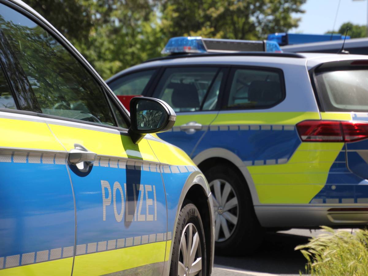 Ein Bankfiliale in Braunschweig ruft die Polizei.