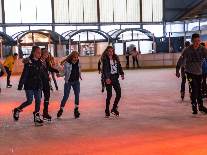 Neuerdings kannst du in der Eissporthalle am Salzgittersee in Salzgiiter wieder deine Runden drehen.