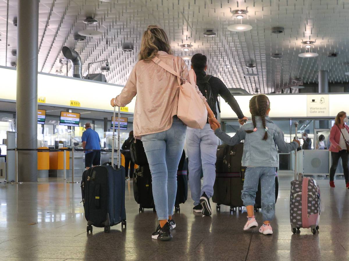 Droht in den Herbstferien Reisechaos am Flughafen Hannover? (Archivbild)