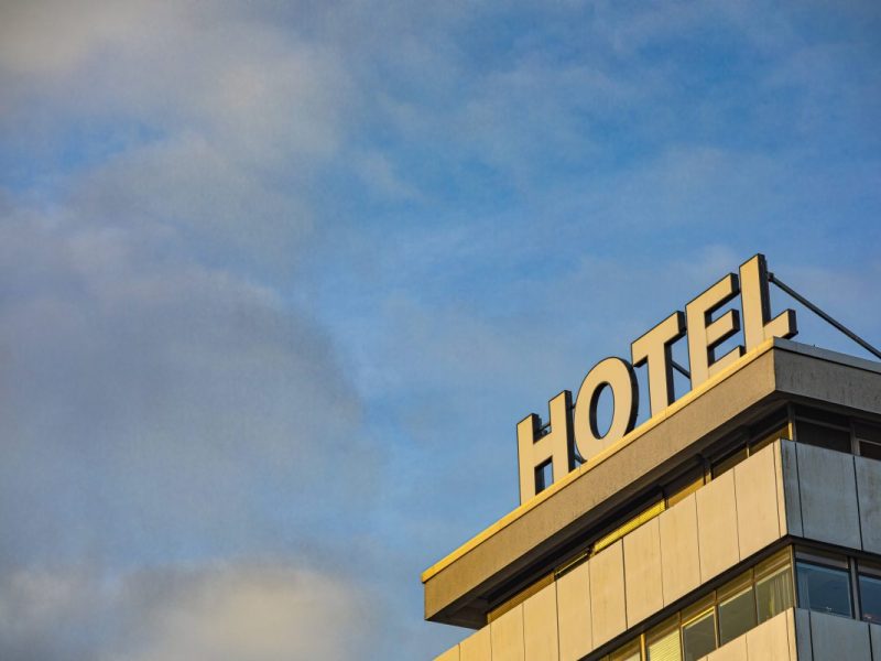 Hotel im Harz: Unglaublich, was ein Mann bei seinem Urlaub im Harz abgezogen hat.
