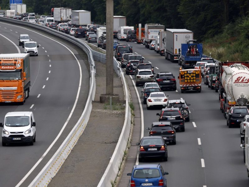 A2 Stau