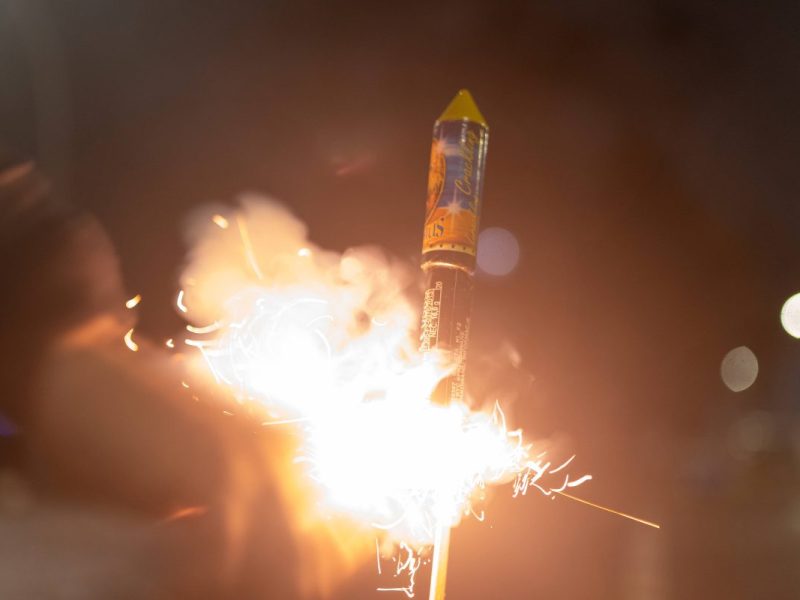 Das Klinikum in Braunschweig bereitet sich für die Silvesternacht vor und spricht über Gefahren. (Symbolbild)