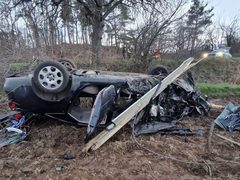 Schwerer Unfall im Harz! Von dem Audi ist nicht mehr ganz so viel übrig...