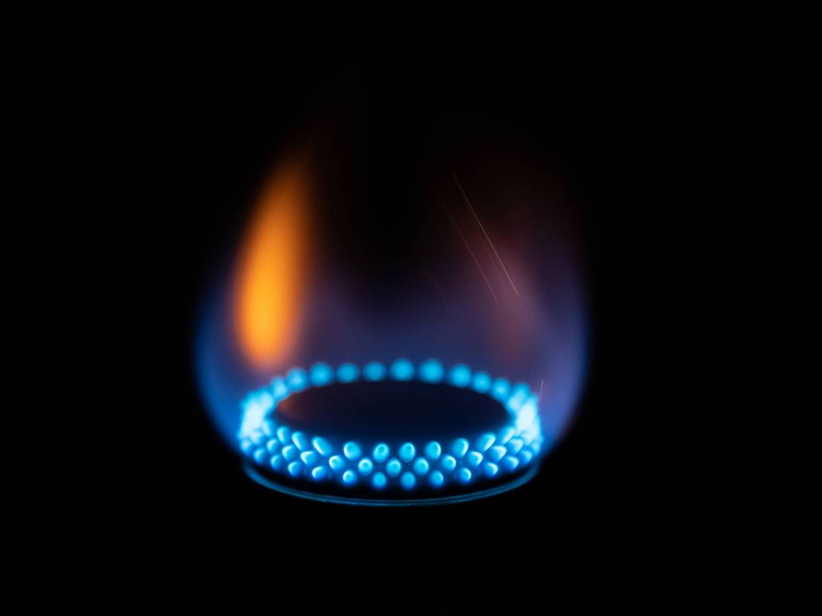 Gas: Eon-Chef Birnbaum erklärt die Energiekrise für nicht beendet. Vor allem Haushalte müssten weiter sparen!