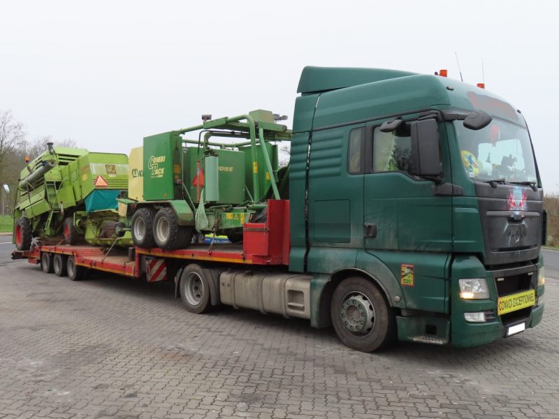 Dieser Schwertransport war auf der A2 bei Braunschweig unterwegs.