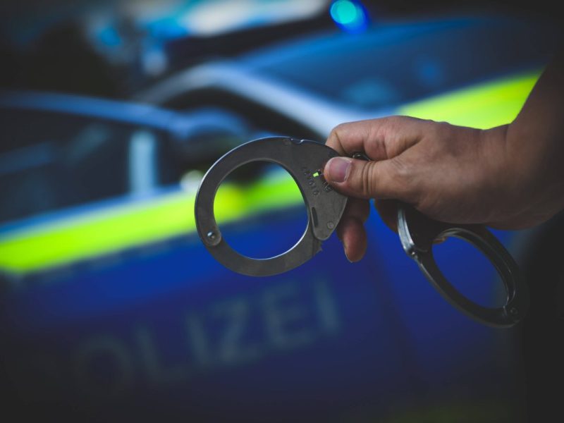 Die Polizei Braunschweig hat einen mutmaßlichen Serientäter festgenommen.