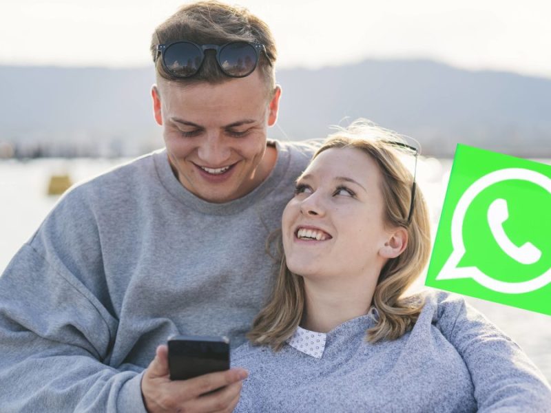 Paar Handy Whatsapp logo