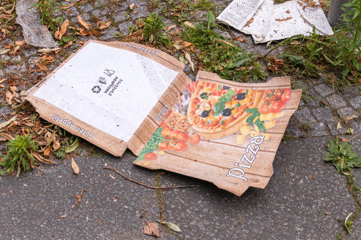 Gibt es in der Gerhard-Borchers-Straße in Braunschweig ein Müll-Problem? (Symbolbild)