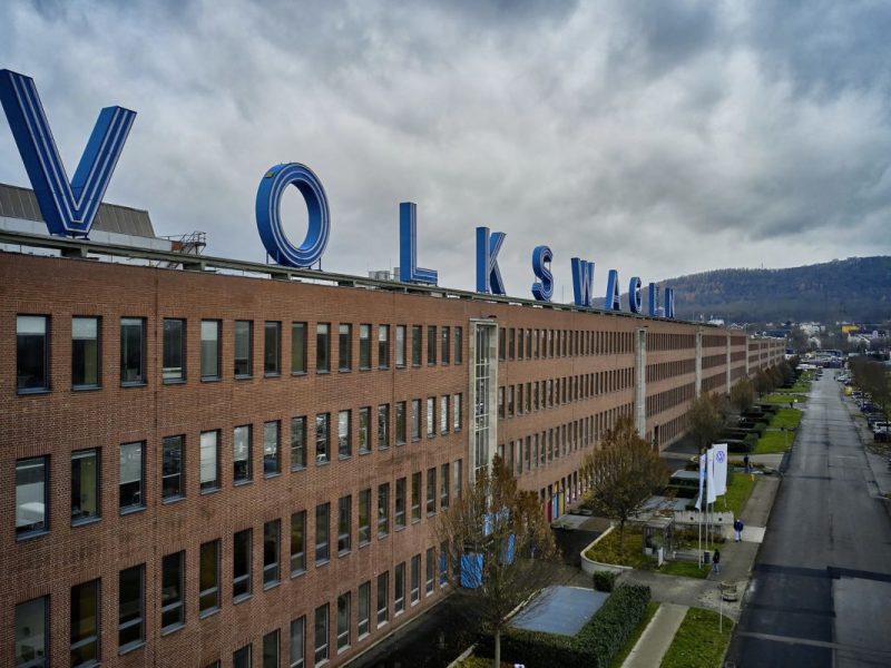 Im VW-Werk Kassel hat es eine Panne gegeben – und die hatte unmittelbare Folgen. Inzwischen hat sich auch die Staatsanwaltschaft eingeschaltet.