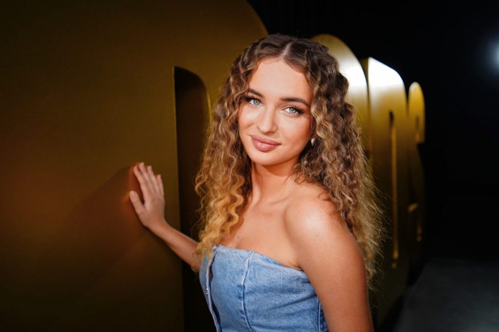 Monika aus Salzgitter ist bei den DSDS-Liveshows dabei.