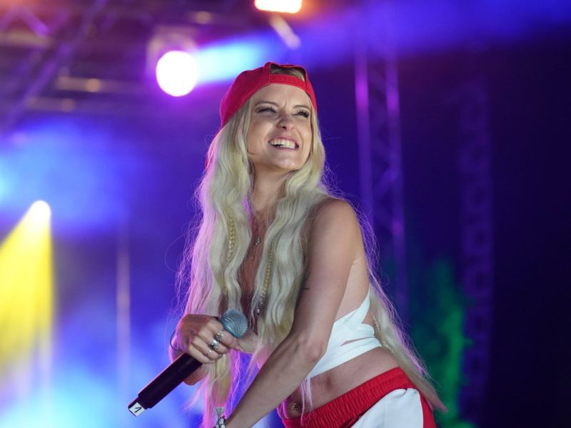 Mallorca-Sternchen Mia Julia war am Samstag in Braunschweig zu Gast. (