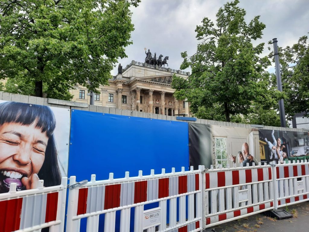 Dieser Zaun nervt offenbar den einen oder die andere Braunschweigerin.