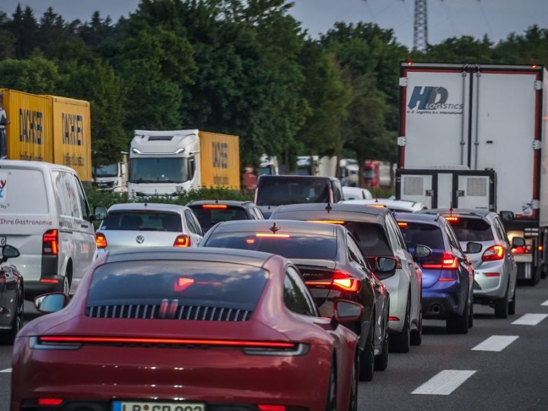 Stau auf einer Autobahn