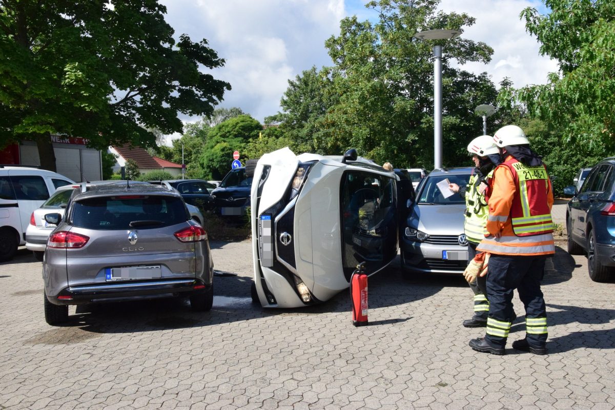 Eine Frau hat in Wolfenbüttel eigentlich nur einparken wollen. Aber daraus wurde nichts.