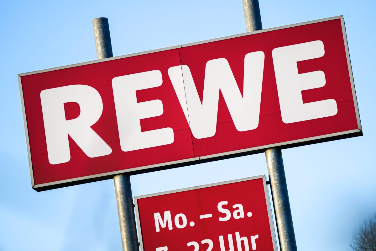 Rewe Logo