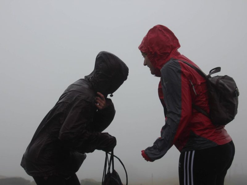 Laut der Vorhersage des Deutschen Wetterdienstes kann es auf dem Brocken zu Orkanböen mit Geschwindigkeiten von bis zu 120 Kilometern pro Stunde kommen.