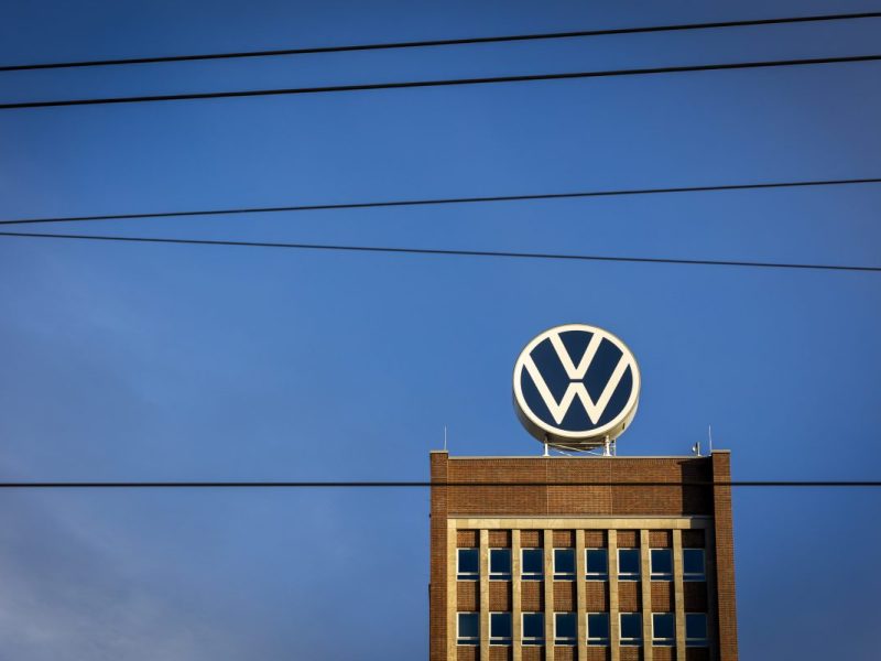 Der VW-Konzern will sein künftiges Modell Trinity einem Medienbericht zufolge nicht in Wolfsburg, sondern in Zwickau produzieren.