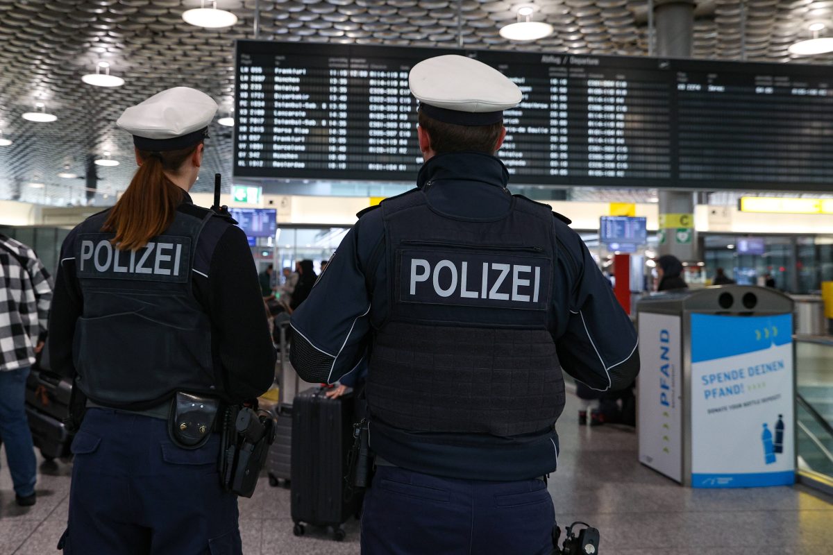 Bundespolizei am Flughafen Hannover