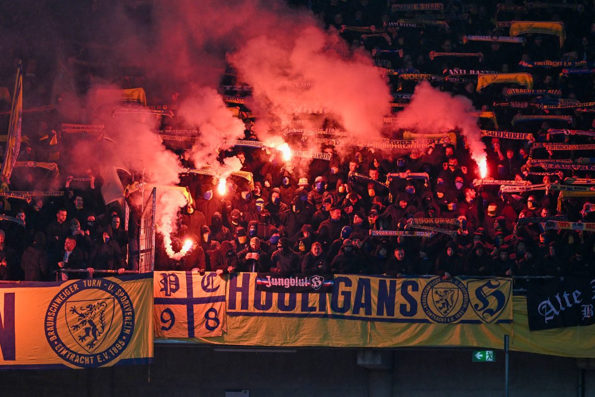 Fans von Eintracht Braunschweig sorgen für Chaos.