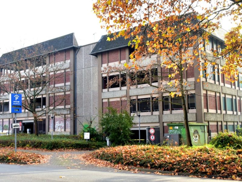 Im Parkhaus am Rosenwall in Wolfenbüttel hat es am Freitag ordentlich gescheppert.