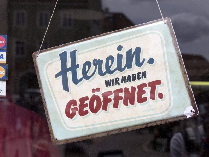 Last-Minute Besorgungen an den Feiertagen, das machen viele in Niedersachsen. Welche Läden trotz Sonntag geöffnet haben, erfährst du hier.