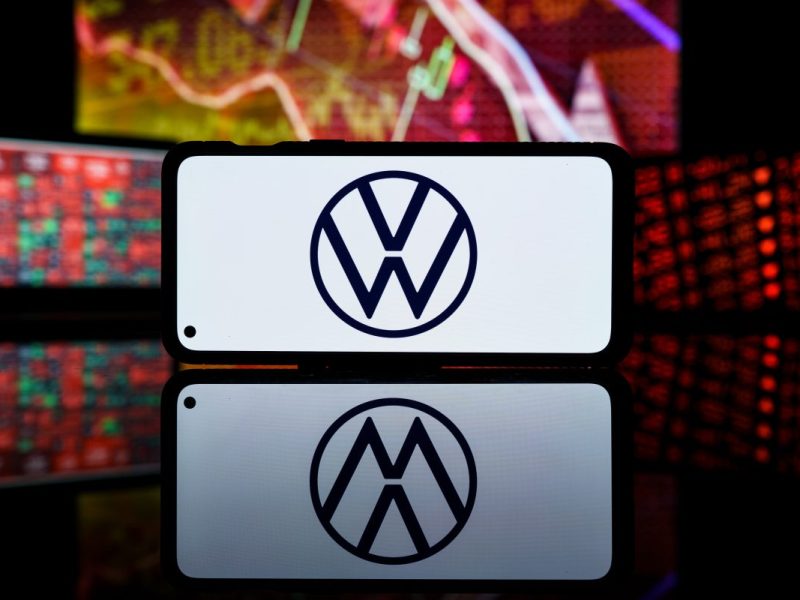 VW hat die November-Zahlen auf den Tisch gelegt. Und die lassen sich sehen! Daher dürfte die Stimmung in Wolfsburg ziemlich gut sein...