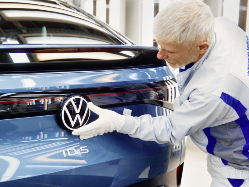 Tausenden VW-Mitarbeitern wird offenbar bald die Wahl genommen.