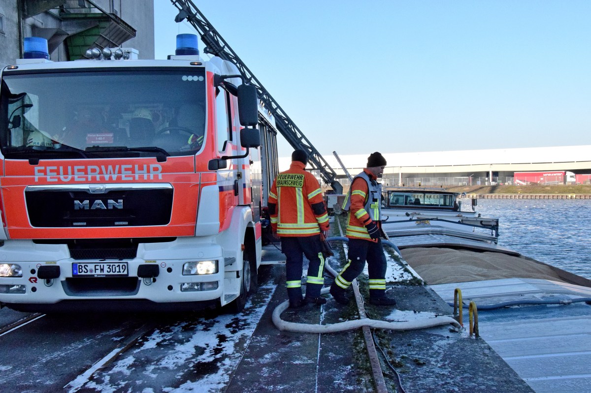 Einsatz der Feuerwehr am Braunschweiger Hafen