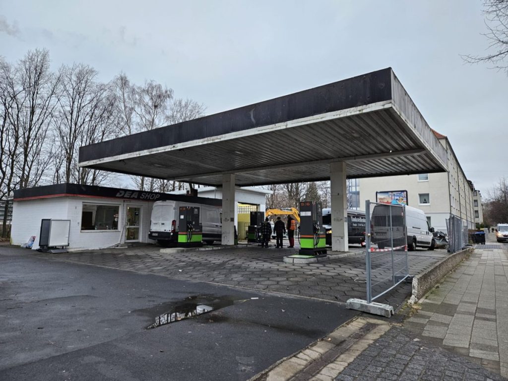 Die Braunschweiger müssen sich von der beliebten HEM-Tankstelle am Wendenring verabschieden.