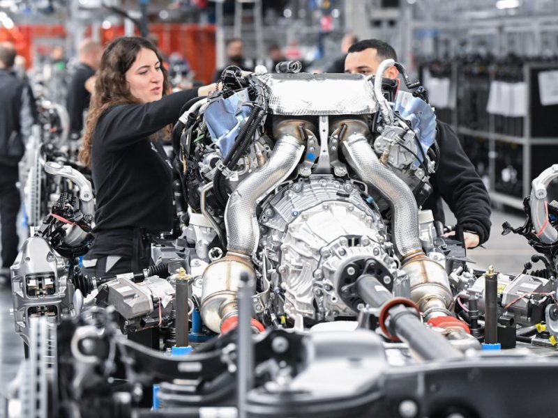 Mitarbeiter von Mercedes können wieder auf einen dicken Bonus hoffen.