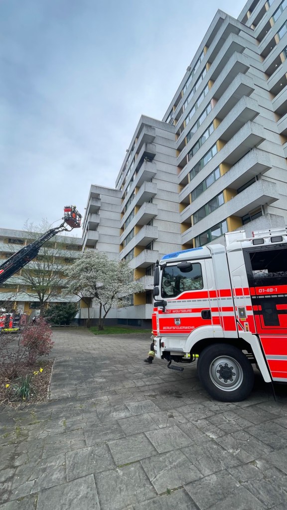 Einige Bewohner konnten ihre Wohnungen nicht mehr verlassen. 