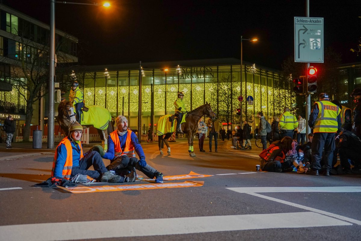 Radikaler Klima-Protest auf dem Bohlweg in Braunschweig. (Archivbild)