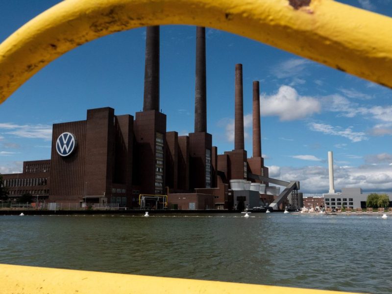 VW schickt seine Mitarbeiter auf die Laufstrecke.