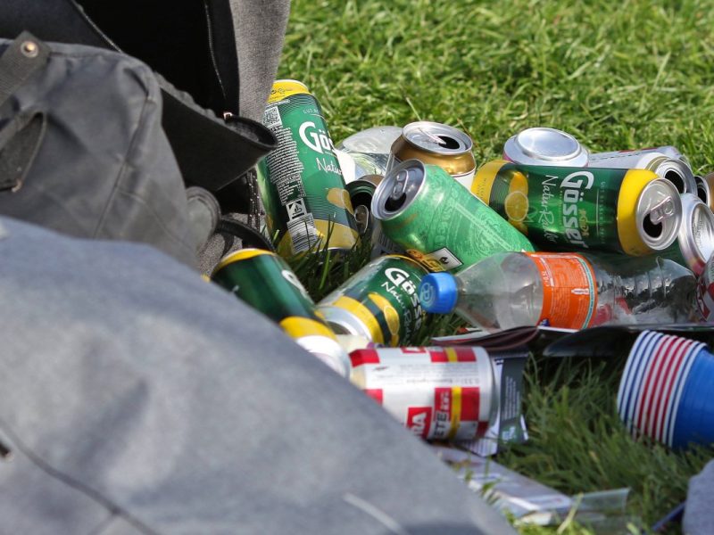 Die Stadt Braunschweig ist sauer, weil die Parks nach Himmelfahrt in einem schlimmen Zustand waren. (Symbolbild)