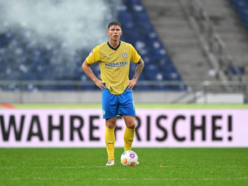 Drehtür deluxe: Bei Eintracht Braunschweig tut sich einiges in Sachen Kaderplanung für kommende Saison.