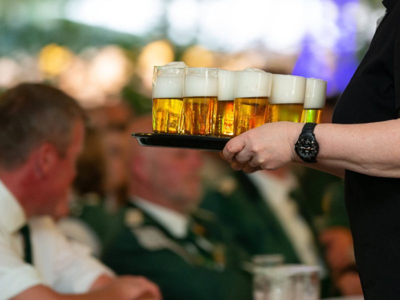 Nächstes Schützenfest, nächster Skandal: Auch in Isenbüttel im Kreis Gifhorn grölten einige Idioten 