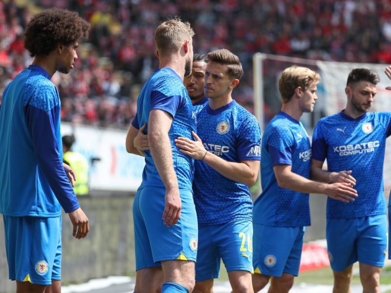 Eintracht Braunschweig trifft im Pokal auf Frankfurt.