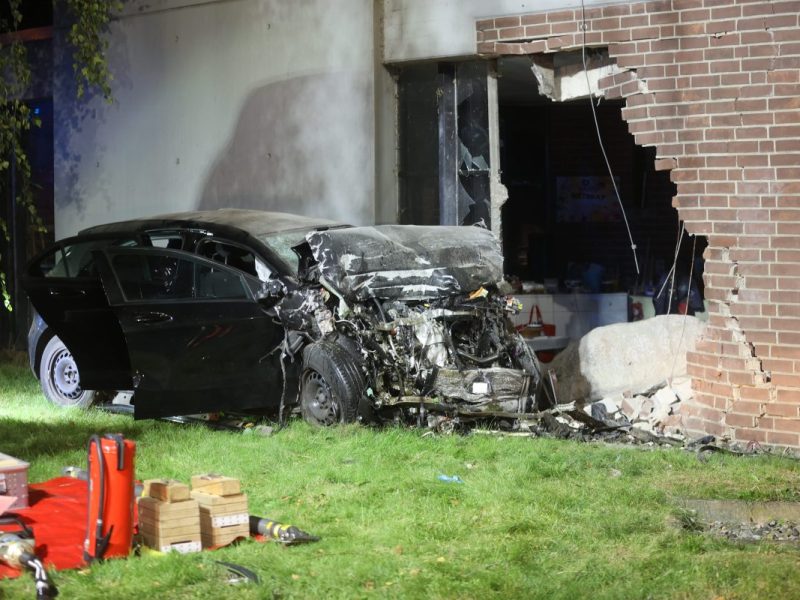 Aus diesem Wrack kam ein junger Mann aus Salzgitter leider nicht mehr lebend raus.
