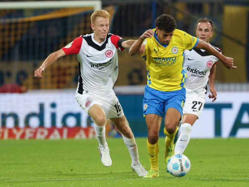 Eintracht Braunschweig hat einen echten Fehlstart hingelegt. Doch ein Neuzugang des BTSV wird mehr und mehr zum großen Hoffnungsträger.