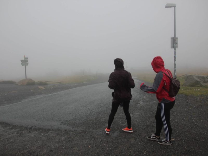 Auch auf dem Brocken stürmt es derzeit.