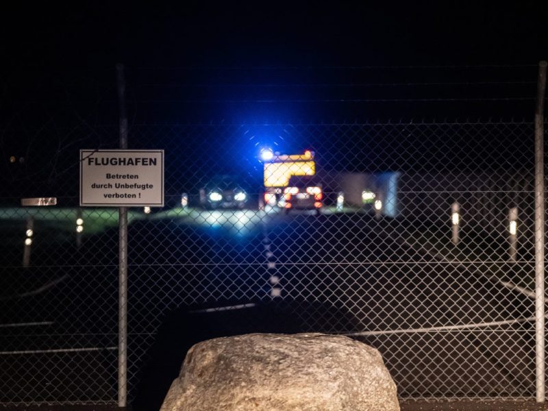 Die Flughafen Feuerwehr in Hannover war am Abend im Einsatz. (Archivbild)