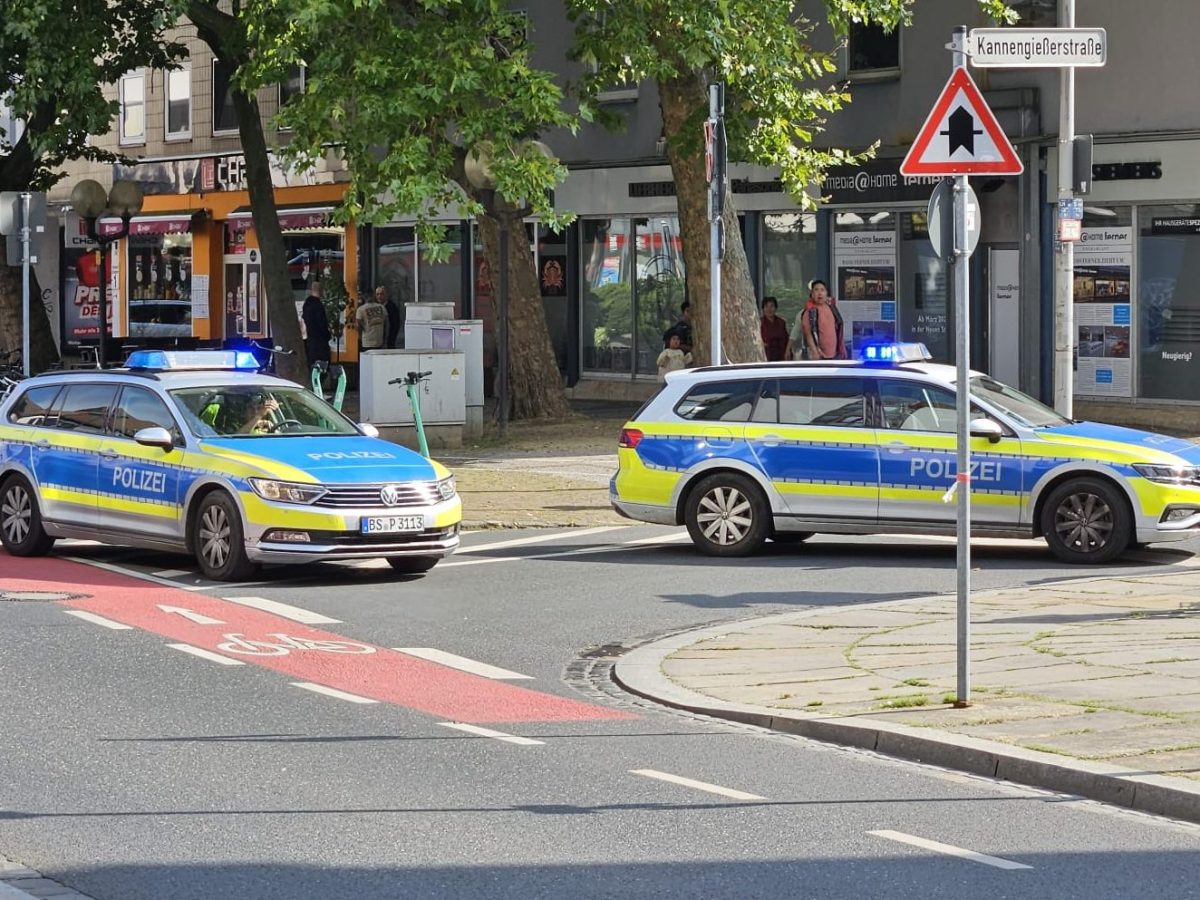 Die Polizei sperrte auch die Kannengießerstraße ab.