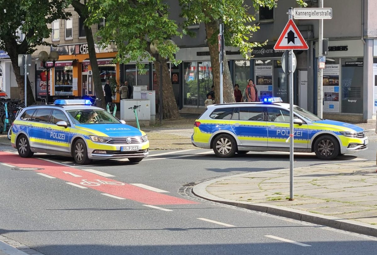 Die Polizei sperrte auch die Kannengießerstraße ab.