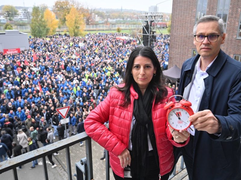 Aus Sicht von VW-Betriebsratschefin Daniela Cavallo und IG Metall-Verhandlungsführer Thorsten Gröger ist es bei Volkswagen 